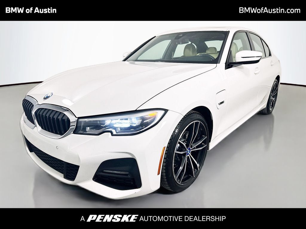 Used 2022 BMW 330e w/ M Sport Package RWD image 1