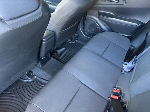 Used 2025 Toyota Prius Plug-In Hybrid FWD image 12