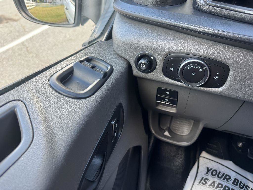 Used 2023 Ford Transit 150 Medium Roof RWD image 8