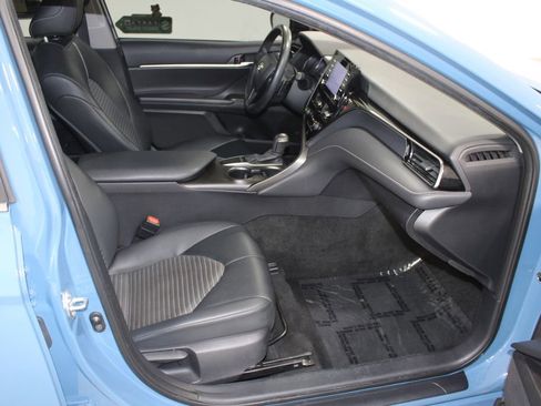 Used 2023 Toyota Camry SE image 24