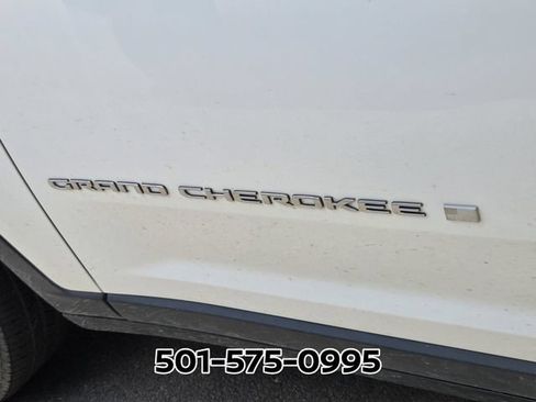 Used 2022 Jeep Grand Cherokee Limited AWD/4WD image 10