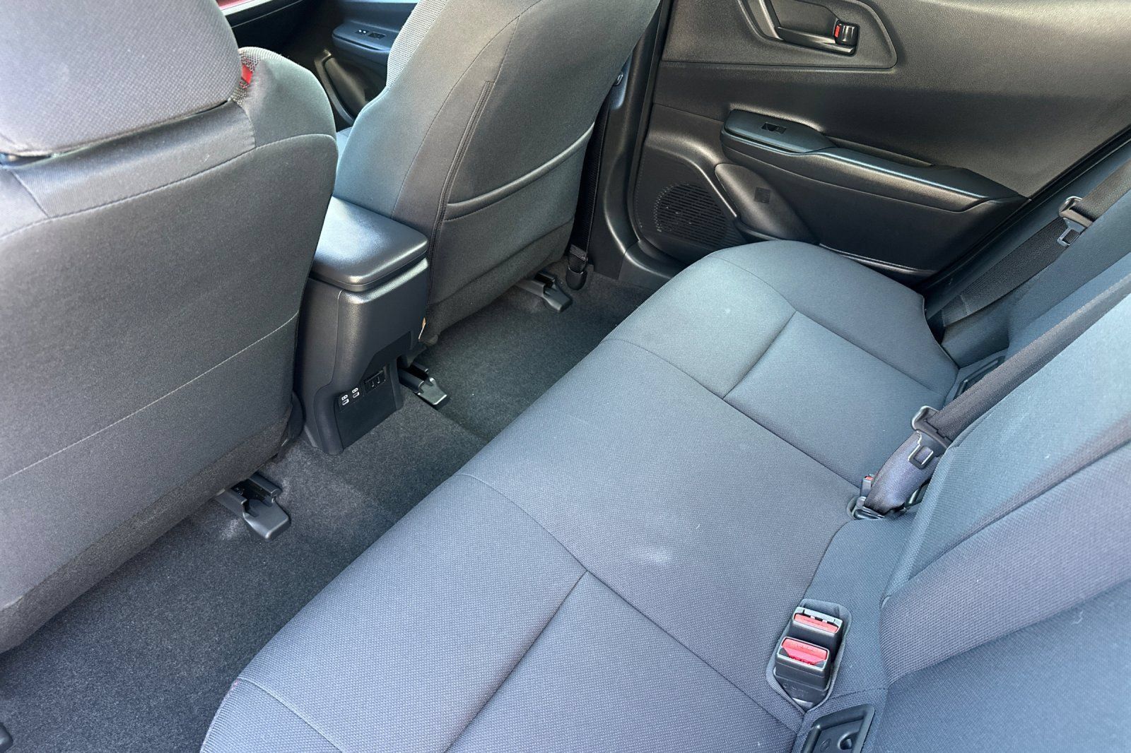 Certified 2026 Toyota Prius Plug-In Hybrid FWD image 15