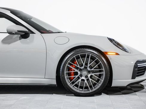 Used 2022 Porsche 911 Turbo image 3