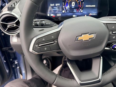 New 2026 Chevrolet Equinox LT w/ Convenience Package II image 24