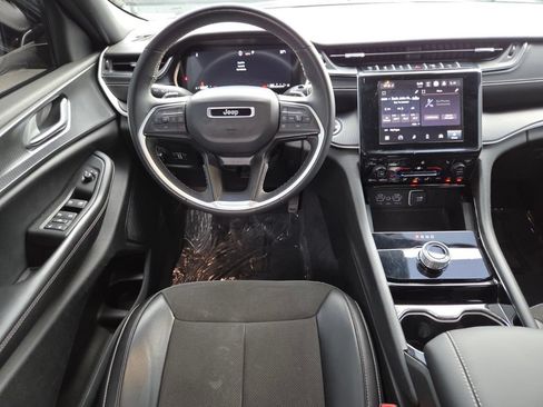 Used 2023 Jeep Grand Cherokee L Laredo RWD image 28