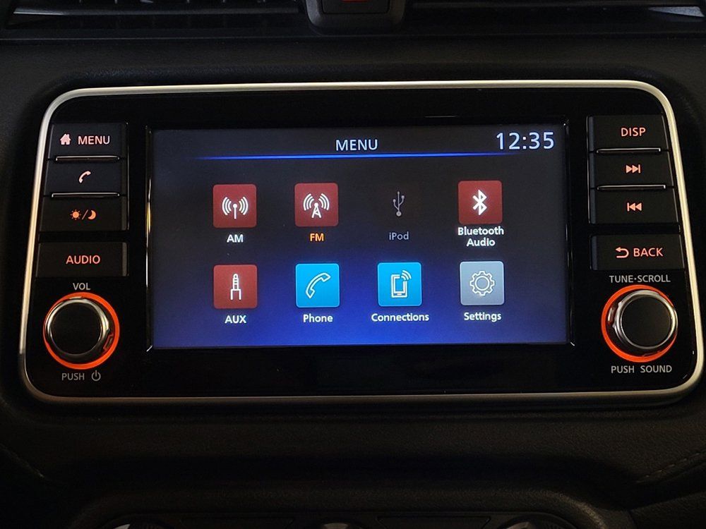 Used 2022 Nissan Versa S FWD image 25