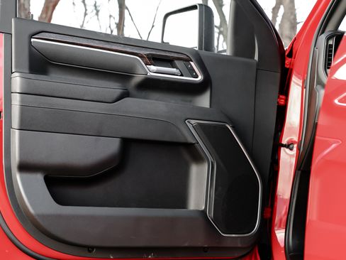 New 2026 GMC Sierra 2500 SLE w/ SLE Value Package; image 17