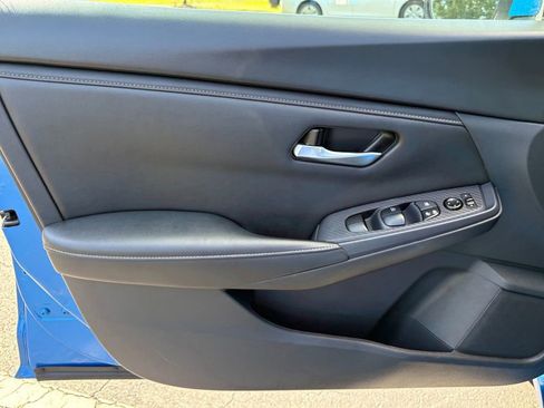Used 2024 Nissan Sentra SV FWD image 11