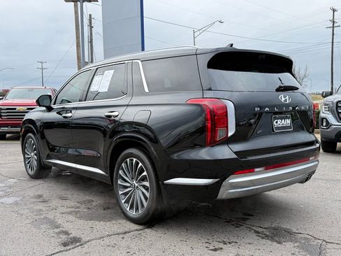 Used 2024 Hyundai Palisade Calligraphy image 5