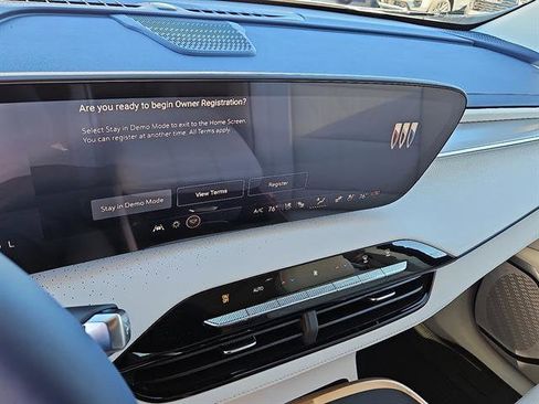 New 2026 Buick Enclave Avenir w/ Super Cruise Package image 16