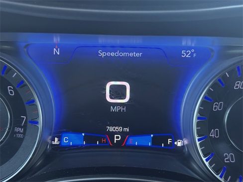 Certified 2022 Chrysler 300 Touring image 26