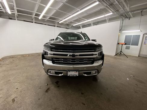 Used 2020 Chevrolet Silverado 1500 LTZ w/ LTZ Premium Package AWD/4WD image 9