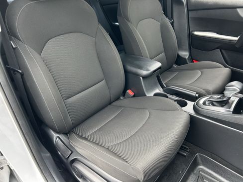 Used 2021 Kia Forte LXS FWD image 8