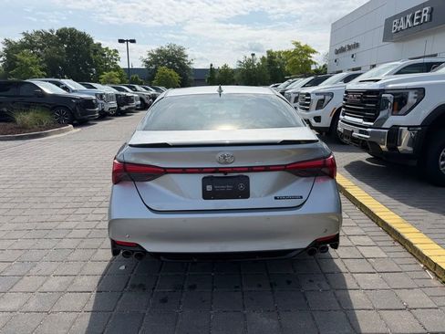 Used 2022 Toyota Avalon Touring w/ Advanced Safety Package FWD image 5