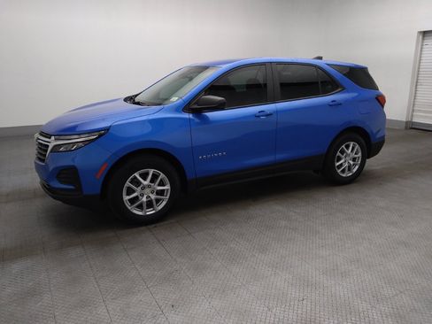 Used 2024 Chevrolet Equinox LS image 2