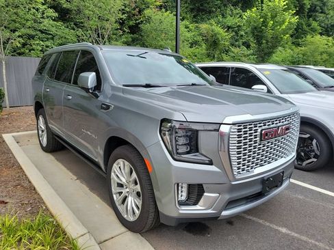 Used 2023 GMC Yukon Denali w/ Max Trailering Package AWD/4WD image 3