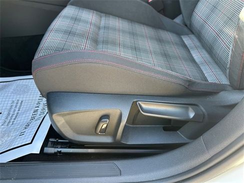 Used 2023 Volkswagen GTI SE image 20