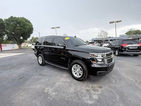 Used 2018 Chevrolet Tahoe LT RWD image 2