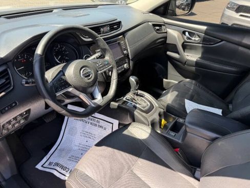 Used 2019 Nissan Rogue SL AWD/4WD image 8