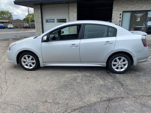 Used 2012 Nissan Sentra 2.0 SR FWD image 10