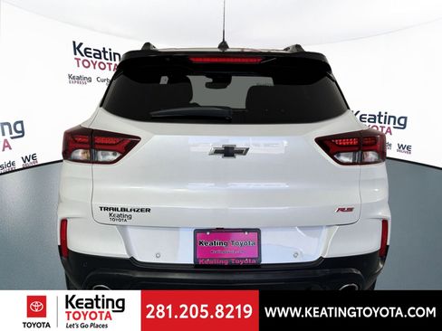 Used 2021 Chevrolet TrailBlazer RS w/ Sun and Liftgate Package image 6