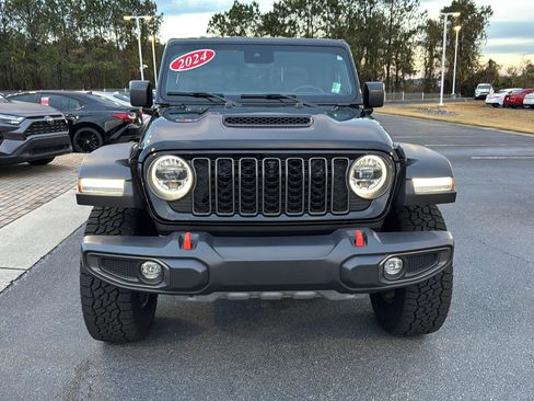 Used 2024 Jeep Gladiator Mojave w/ Technology Group image 7