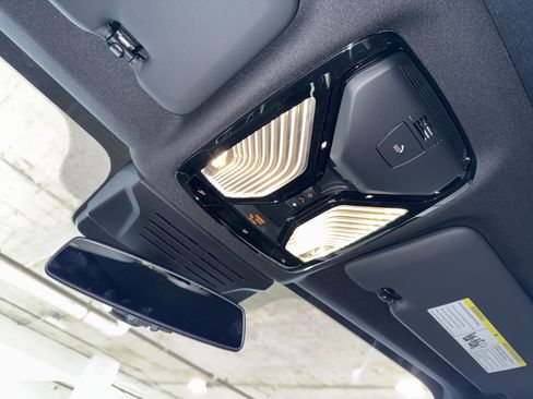 New 2026 BMW X5 M60i image 22