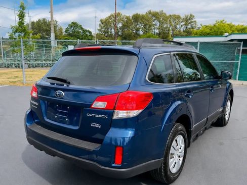 Used 2011 Subaru Outback 2.5i AWD/4WD image 5