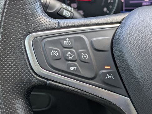 Used 2022 Chevrolet Equinox LS w/ LS Convenience Package FWD image 21
