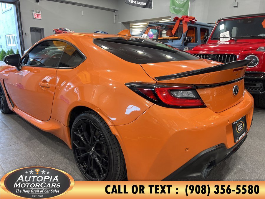 Used 2023 Toyota GR86 10th Anniversary SE RWD image 4