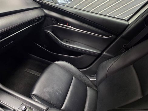 Used 2020 MAZDA MAZDA3 Hatchback FWD image 20