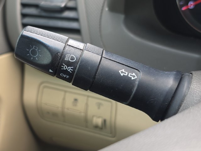 Used 2012 Hyundai Accent GLS FWD image 18