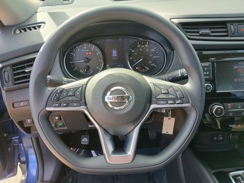 Used 2018 Nissan Rogue S image 24