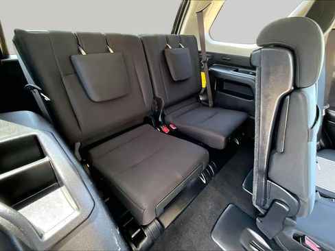 Used 2019 Toyota 4Runner SR5 AWD/4WD image 19