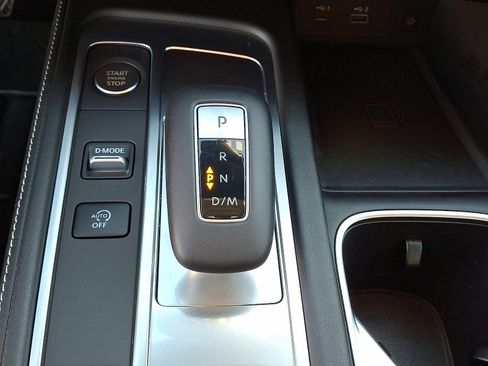 Certified 2025 INFINITI QX60 Luxe image 16