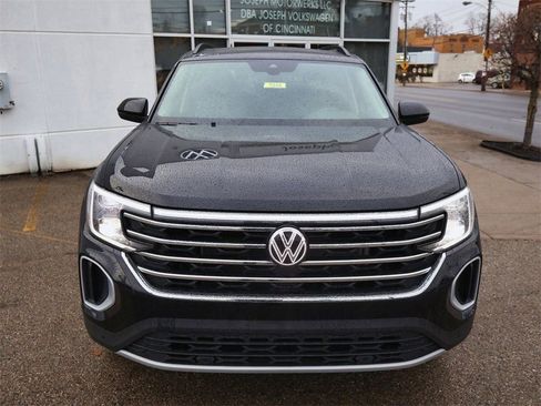 New 2026 Volkswagen Atlas SE FWD image 8