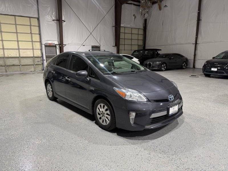 Used 2014 Toyota Prius Prime Plug-In Hybrid FWD image 1