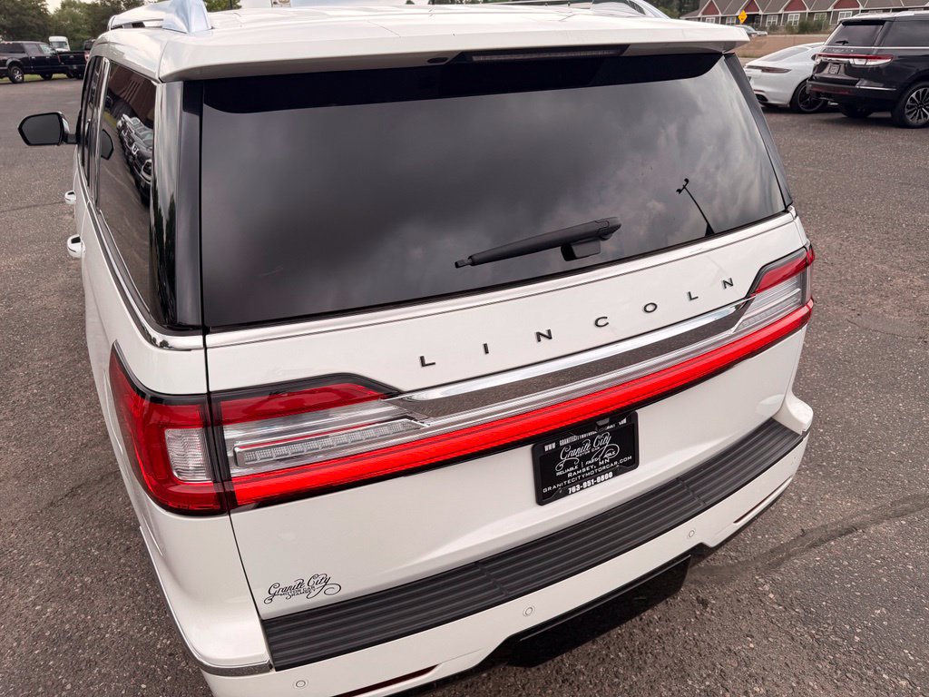 Used 2021 Lincoln Navigator L Black Label AWD/4WD image 17