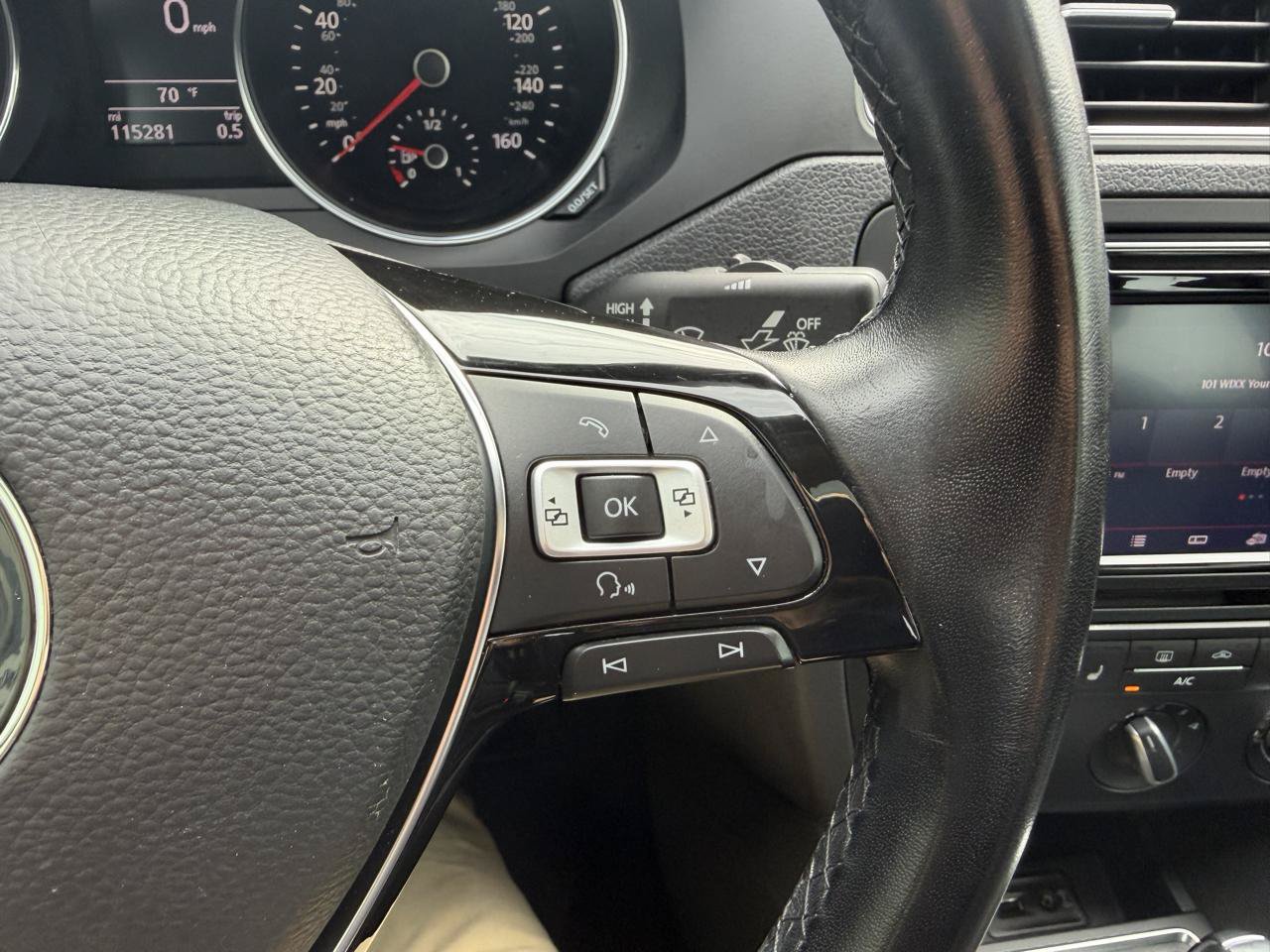 Used 2018 Volkswagen Jetta SE FWD image 26