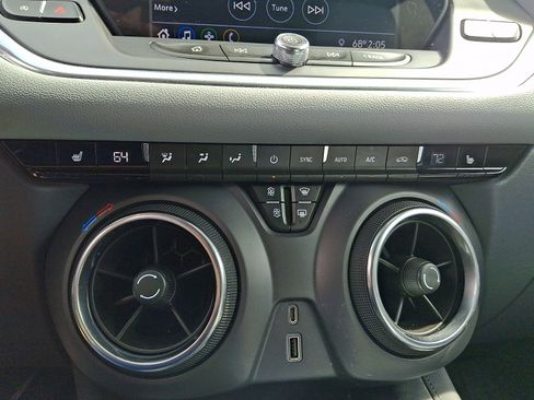 Used 2020 Chevrolet Blazer LT image 15