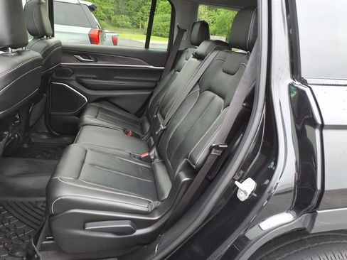 Used 2021 Jeep Grand Cherokee L Limited AWD/4WD image 9