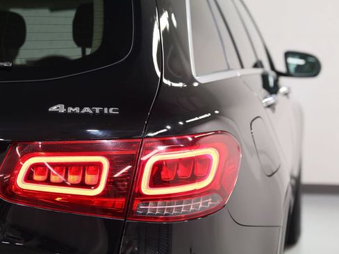 Certified 2022 Mercedes-Benz GLC 300 4MATIC image 17