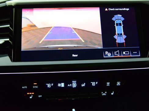 Certified 2023 Audi Q4 e-tron Premium Plus w/ Premium Plus image 30