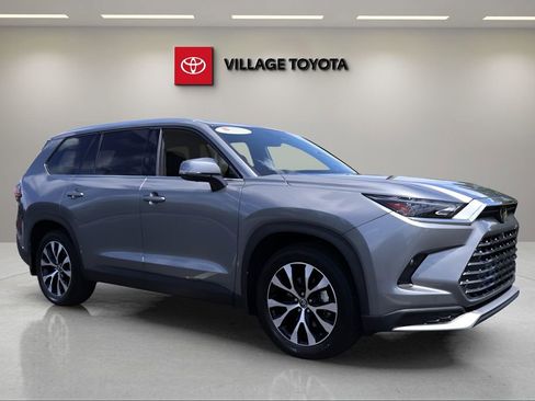 Certified 2025 Toyota Grand Highlander AWD Hybrid image 7