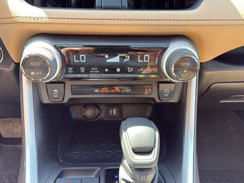 Used 2024 Toyota RAV4 XLE AWD/4WD image 25