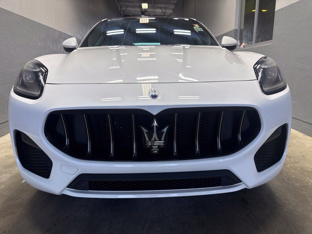 Used 2023 Maserati Grecale GT AWD/4WD image 3