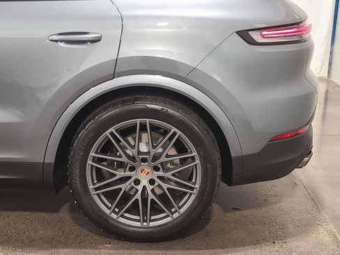 New 2026 Porsche Cayenne image 35