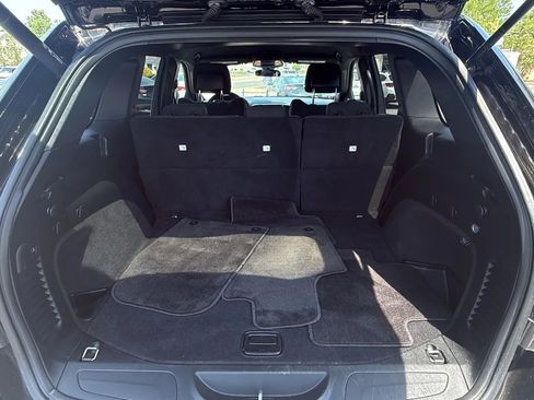 Used 2018 Jeep Grand Cherokee Laredo AWD/4WD image 10