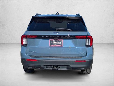 New 2026 Ford Explorer Active AWD/4WD image 8