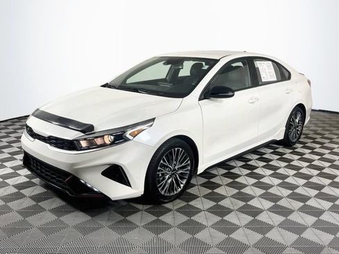 Used 2022 Kia Forte GT-Line FWD image 4